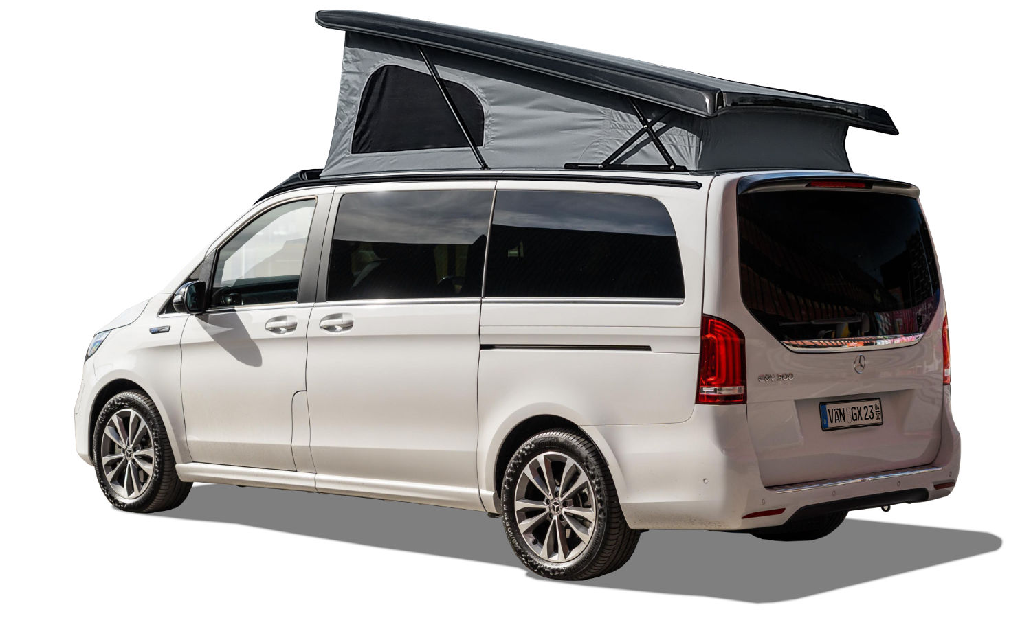 Mercedes EQV Elektro Camper im unfolierten Originalzustand – neutrale Lackierung ohne Designfolie